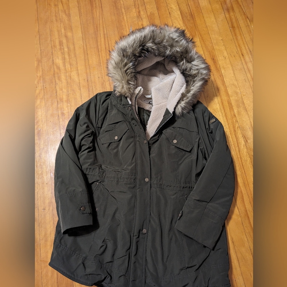 NWOT Koolaburra UGG Winter Jacket